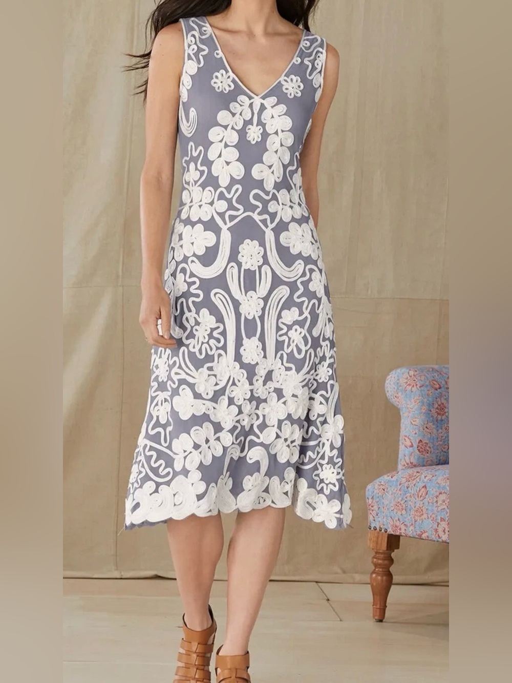 Sundance Gray Midi Dress with White Floral Appliqué